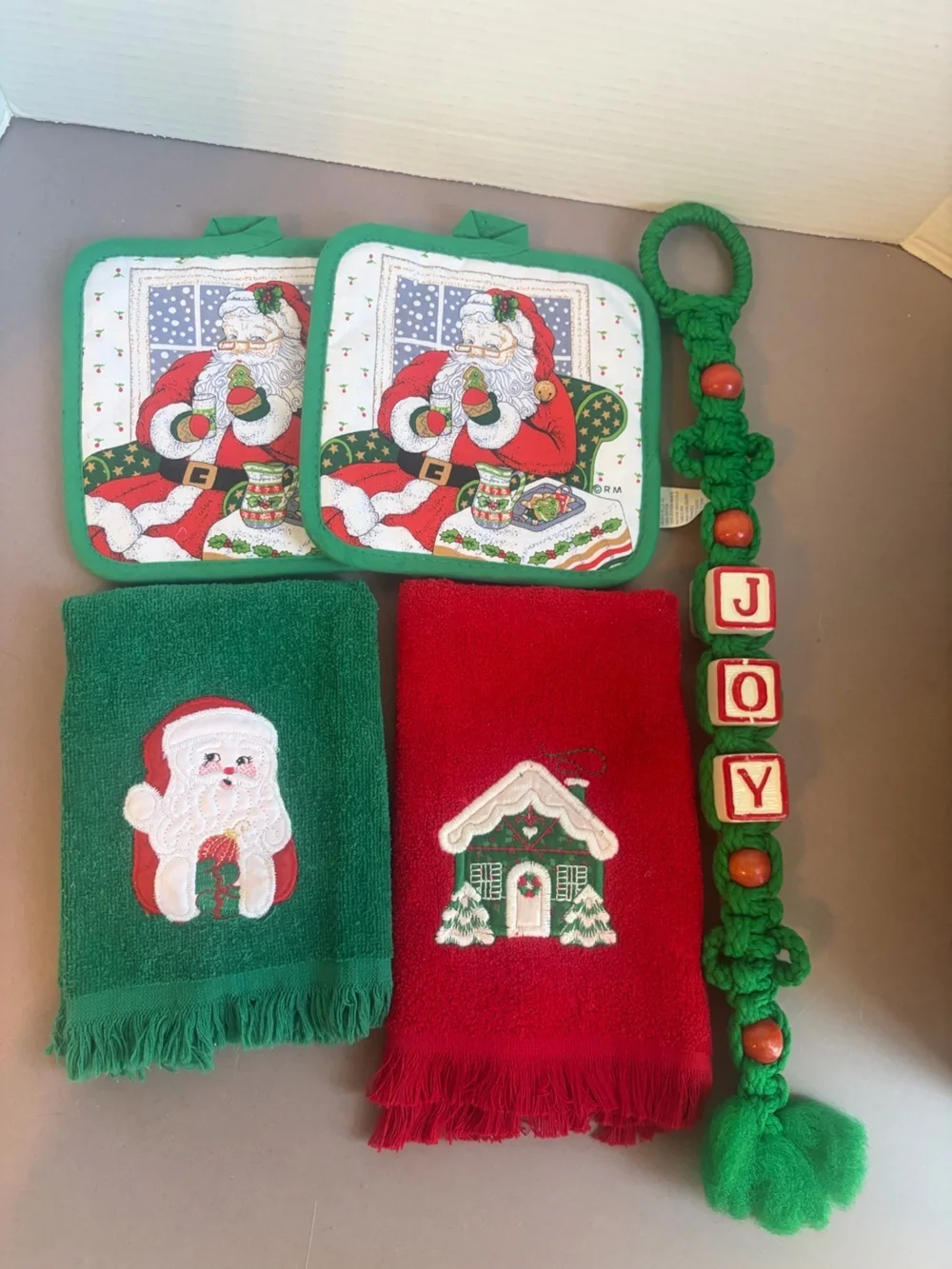 Vintage Santa Kitchen Towels and Pot Holders - Red & Green Christmas Set